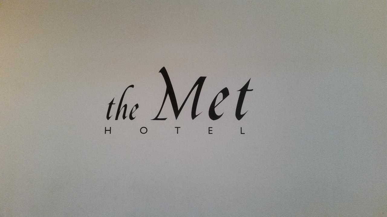 ザ メット ホテル ニューウエストミンスター エクステリア 写真
